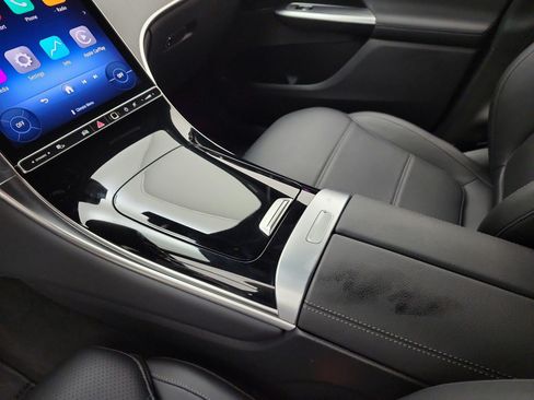 Certified 2026 Mercedes-Benz GLC 300 image 11