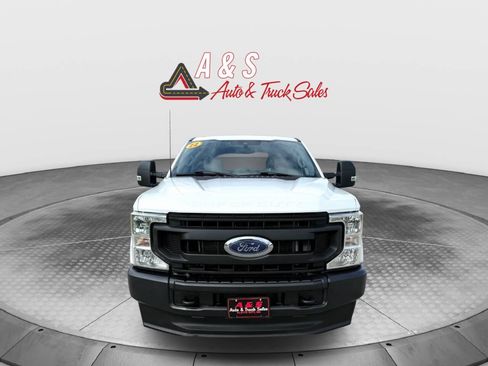 Used 2022 Ford F250 XL w/ Power Equipment Group AWD/4WD image 2