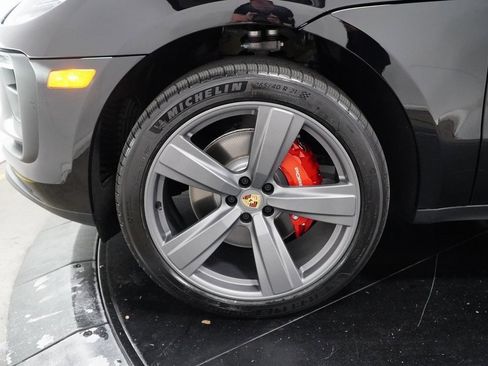 Used 2024 Porsche Macan S image 11