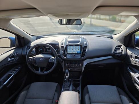 Used 2019 Ford Escape SE image 25
