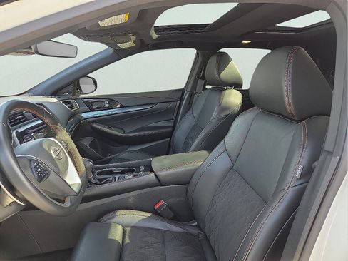Used 2023 Nissan Maxima SR w/ Sport Mat Group image 13