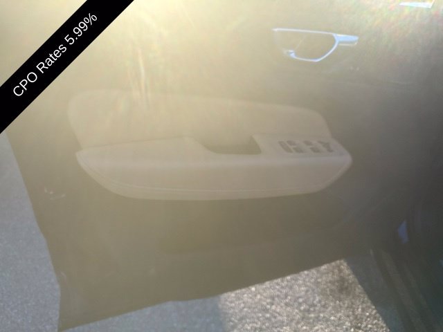Used 2024 Volvo XC60 B5 Ultimate w/ Climate Package AWD/4WD image 23