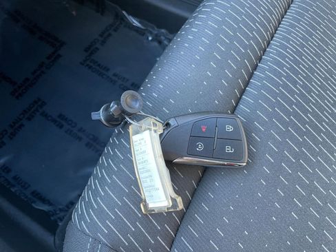 Used 2025 Chevrolet Equinox LT image 22