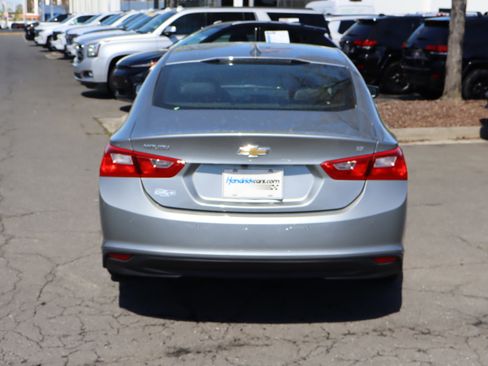 Used 2024 Chevrolet Malibu LT image 9