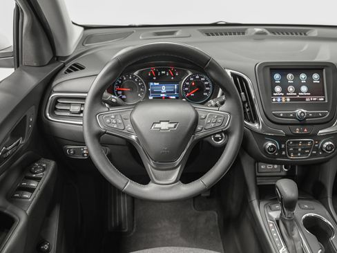 Used 2024 Chevrolet Equinox LT AWD/4WD image 17