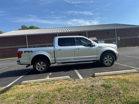 Used 2019 Ford F150 Lariat image 4