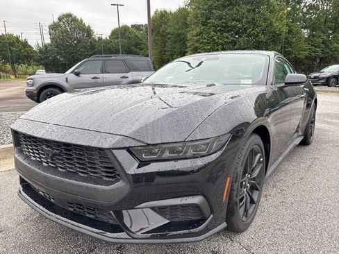 New 2025 Ford Mustang Coupe image 5