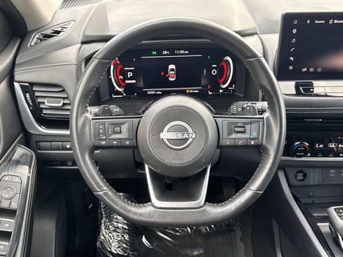 Used 2024 Nissan Rogue SL w/ SL Premium Package FWD image 24