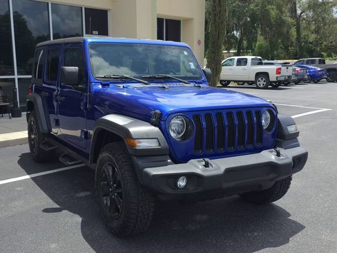 Used 2020 Jeep Wrangler Unlimited Sport AWD/4WD image 3
