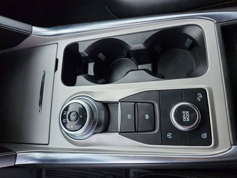 Used 2023 Ford Explorer XLT w/ Equipment Group 202A image 25