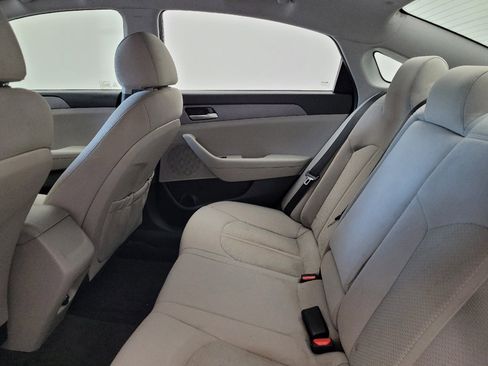 Used 2018 Hyundai Sonata SE image 18