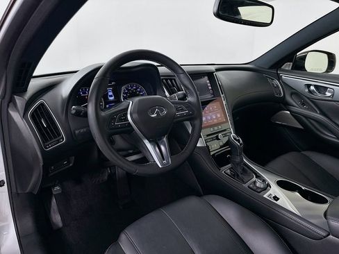 Used 2017 INFINITI Q60 w/ Premium Plus Package 3.0T image 9