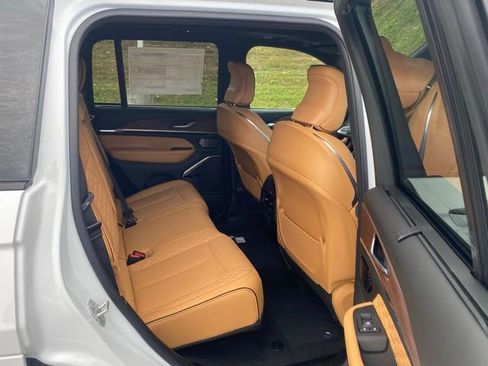 New 2025 Jeep Grand Cherokee Summit w/ Adv Protech Group IV AWD/4WD image 34