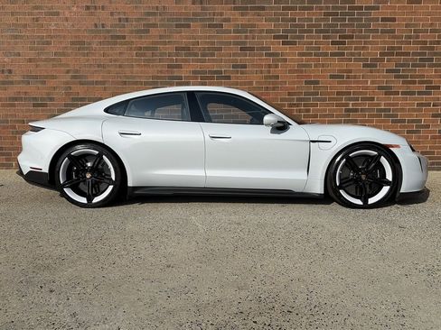 Certified 2024 Porsche Taycan Turbo S image 8