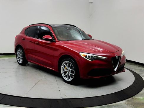 Used 2020 Alfa Romeo Stelvio Ti Sport w/ Quick Order Package 22S Sport AWD/4WD image 3