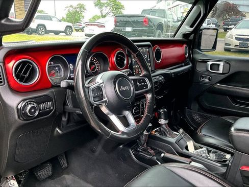 Used 2020 Jeep Wrangler Unlimited Rubicon w/ Dual Top Group AWD/4WD image 10