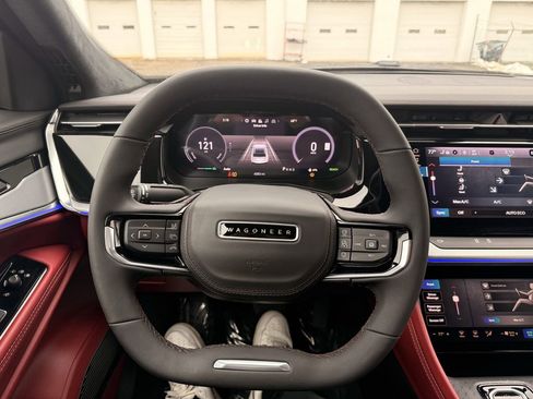 Used 2025 Jeep Wagoneer S Launch Edition image 20