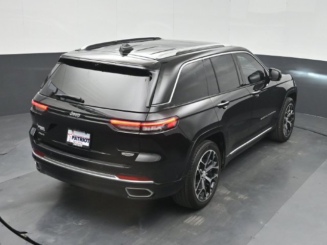 Used 2022 Jeep Grand Cherokee Summit AWD/4WD image 41