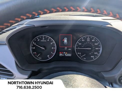Used 2024 Subaru Crosstrek 2.5i Limited image 8