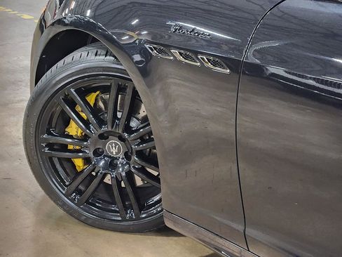 Used 2022 Maserati Ghibli Modena RWD image 23