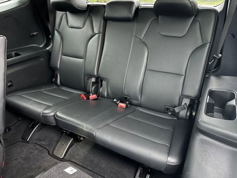 Used 2025 Kia Telluride S AWD/4WD image 14