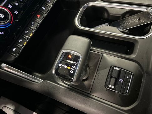 Used 2024 GMC Sierra 1500 Denali w/ Technology Package AWD/4WD image 20