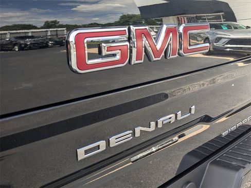 New 2026 GMC Sierra 1500 Denali image 23