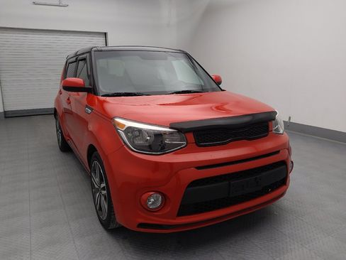 Used 2019 Kia Soul + FWD image 14