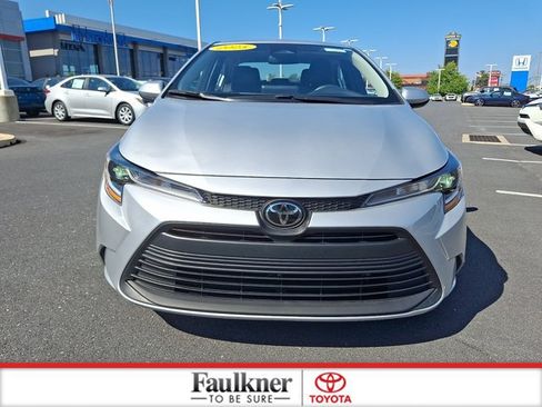 Certified 2025 Toyota Corolla LE FWD image 2