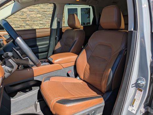 Used 2022 Nissan Pathfinder Platinum w/ Cargo Package FWD image 26