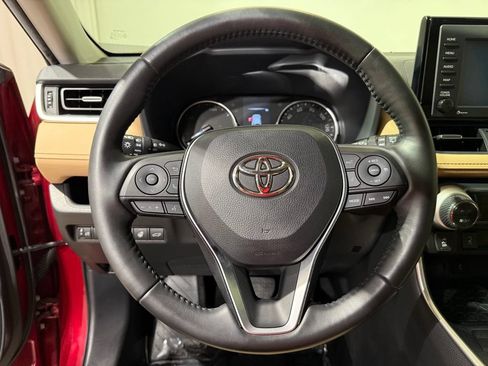 Certified 2022 Toyota RAV4 XLE Premium AWD/4WD image 23