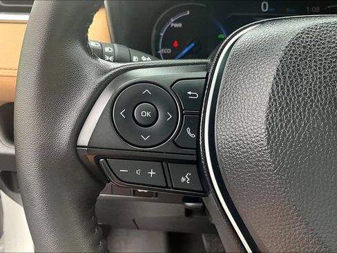 Used 2025 Toyota RAV4 XLE Premium AWD/4WD image 11