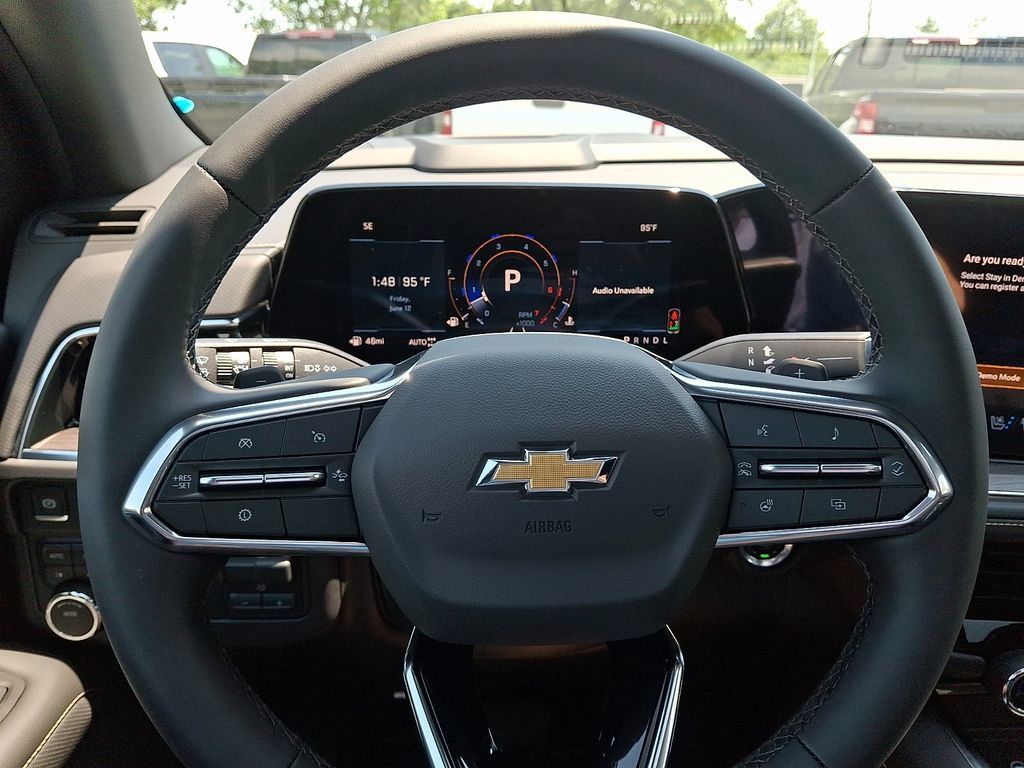 New 2026 Chevrolet Tahoe Premier w/ Sun And Tow Package AWD/4WD image 16