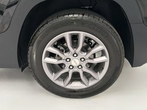 Used 2024 GMC Terrain SLT FWD image 27