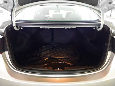 Used 2014 Hyundai Elantra SE w/ Option Group 02 image 9