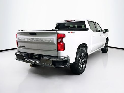 Used 2023 Chevrolet Silverado 1500 LT AWD/4WD image 9