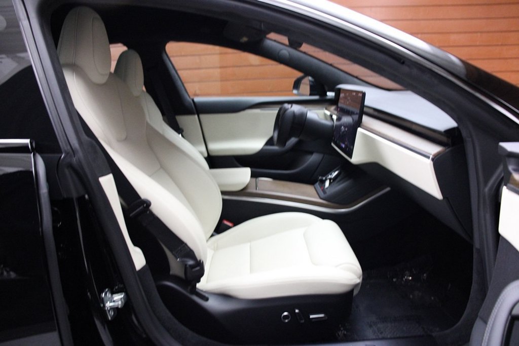 Used 2022 Tesla Model S AWD/4WD image 23