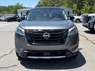 Used 2023 Nissan Pathfinder SL w/ SL Premium Package AWD/4WD video 3