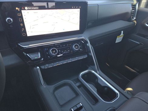 New 2026 GMC Sierra 2500 Denali w/ Denali Reserve Package image 32