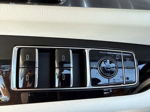 New 2026 Cadillac Vistiq Luxury image 20