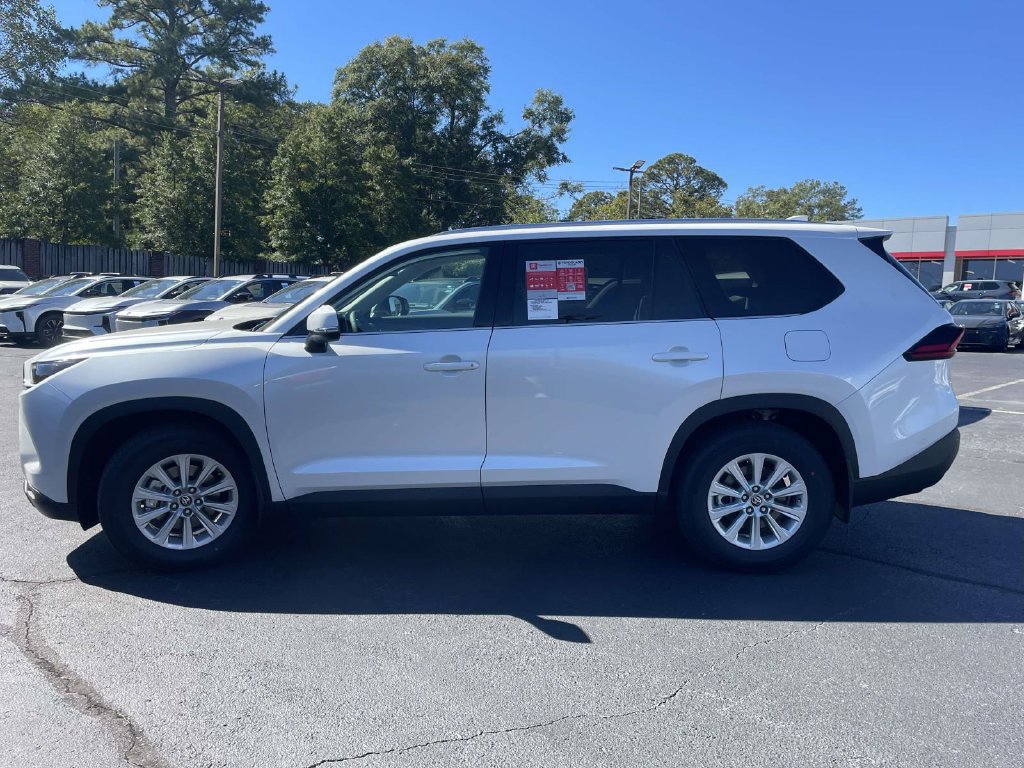 New 2026 Toyota Grand Highlander XLE FWD image 6