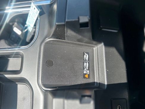 Used 2024 Chevrolet Silverado 1500 LTZ image 27