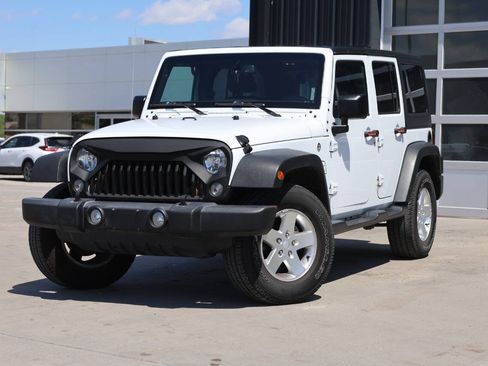 Used 2018 Jeep Wrangler Unlimited Sport S AWD/4WD image 3
