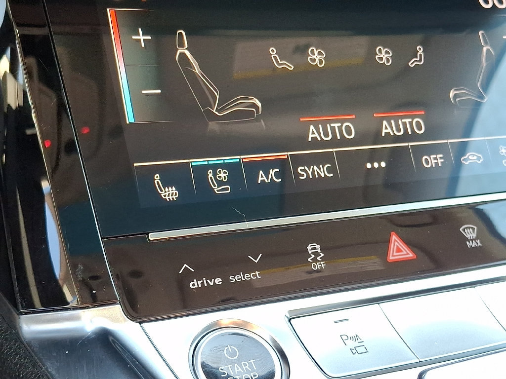 Certified 2023 Audi e-tron Premium Plus AWD/4WD image 26