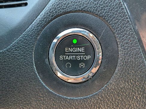 Used 2017 Ford Explorer Limited w/ Equipment Group 301A FWD image 17