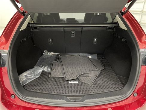 New 2025 MAZDA CX-5 AWD 2.5 S w/ Premium Plus Pkg image 15