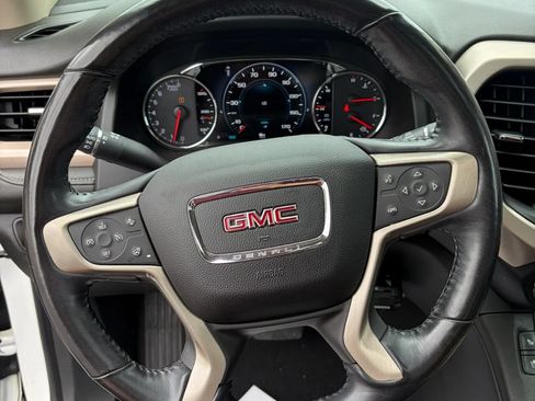 Used 2018 GMC Acadia Denali w/ Technology Package AWD/4WD image 23