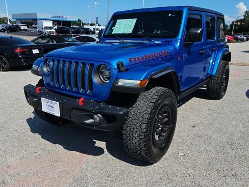 Used 2021 Jeep Wrangler Unlimited Rubicon w/ Xtreme Recon 35" Tire Package AWD/4WD image 3