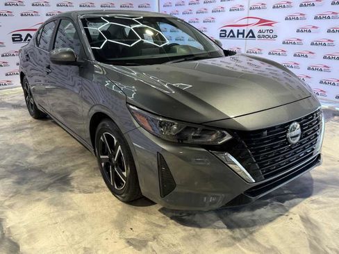 Used 2025 Nissan Sentra SV image 2