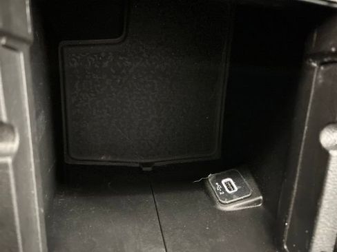 Used 2023 Jeep Wrangler Unlimited AWD/4WD image 22